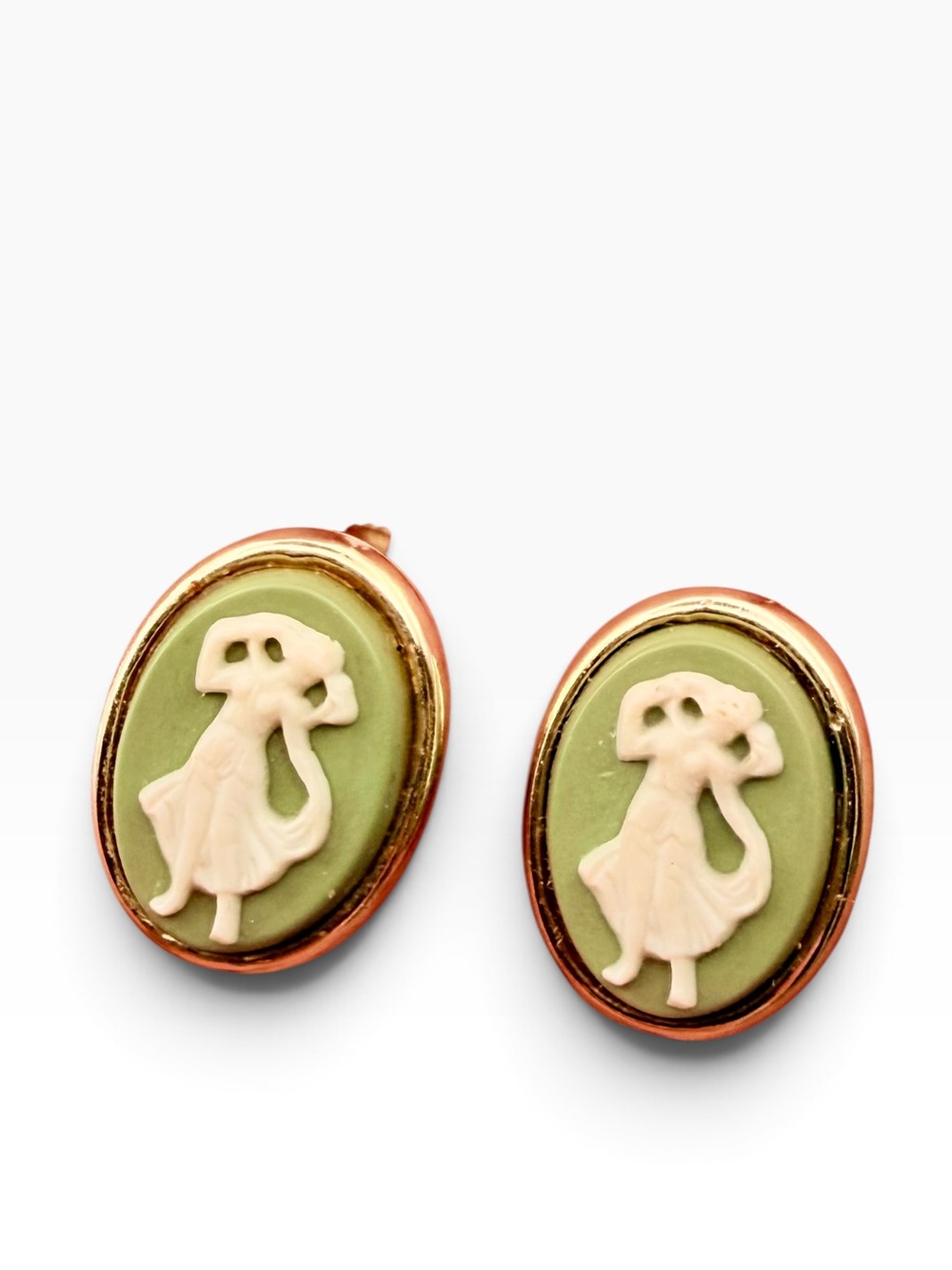 Vintage Lisner Green Silver Tone Dancer Cameo Screw Back Earrings